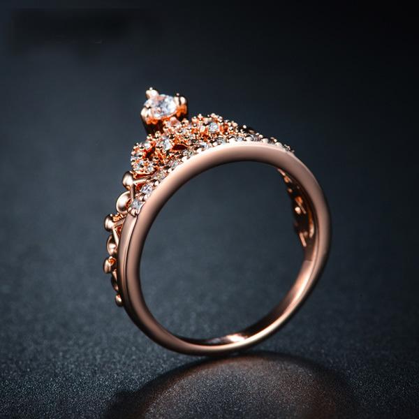 Rose Gold Round Cut Ring | Bowlift
