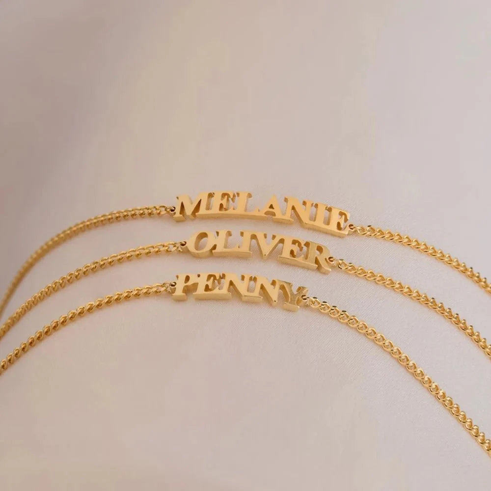 BowLift | Customized Name Chain Bracelet