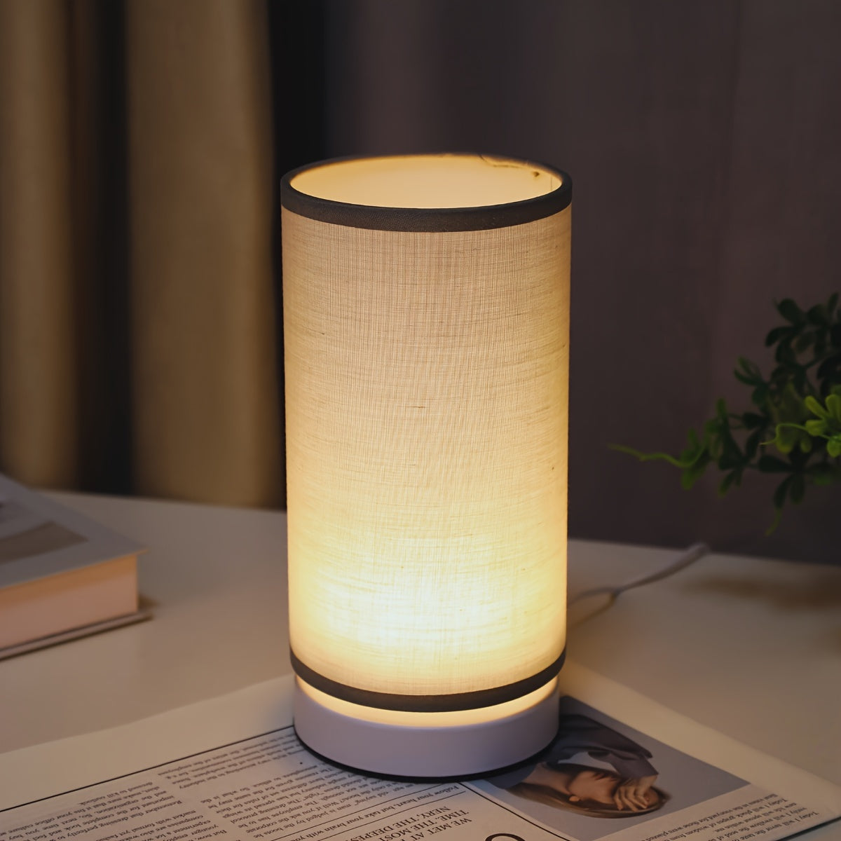 ModernLicht – Illuminated USB Table Lamp in Cylinder Bowlift