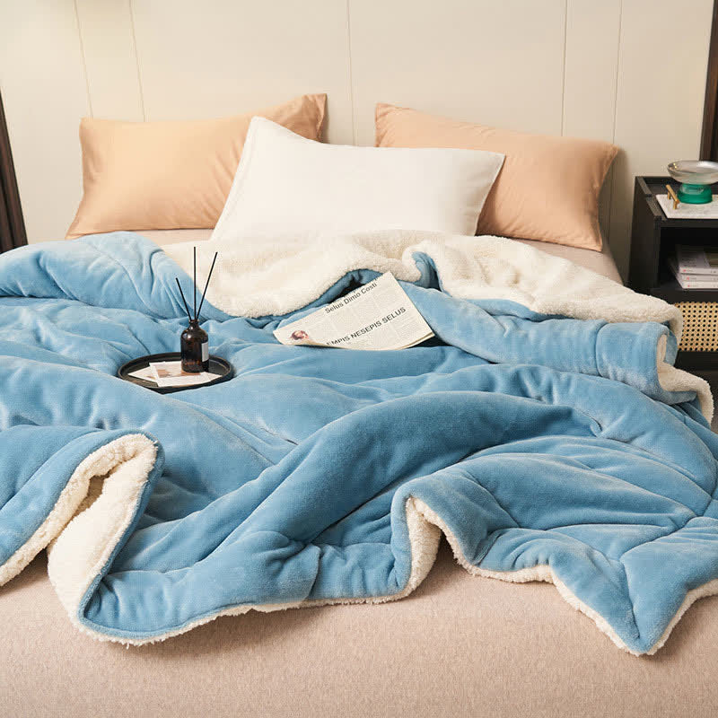 BowLift | Solid thick double-sided velvet cube blanket