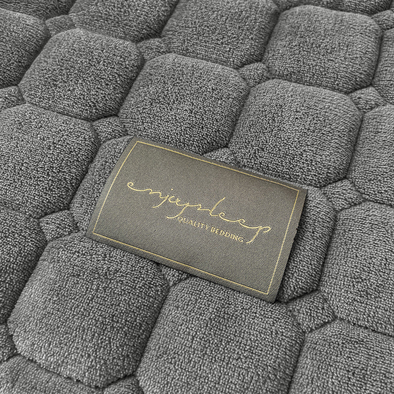 BowLift | Modern Soft Throw Blanket with Square Texture – Stylish Fluffy Bed & Sofa Cover