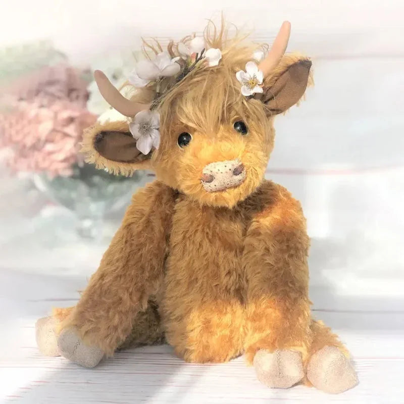 BowLift | Highland Cow Ornament with Floral Headpiece
