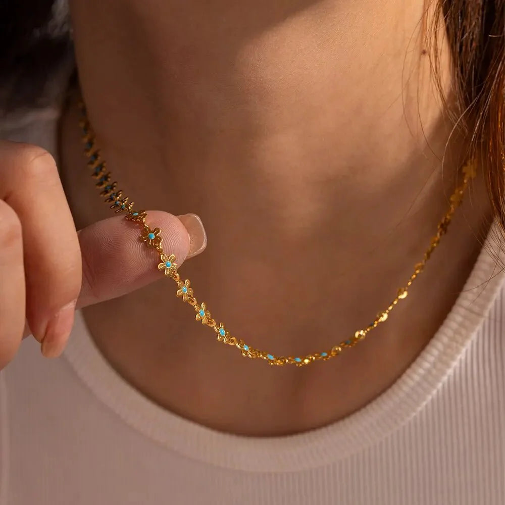 BowLift | Dainty Blue Floral Necklace