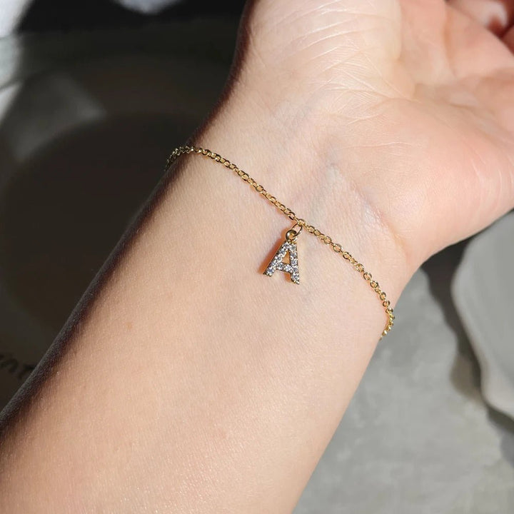 BowLift | Dainty Chain Diamond Initial Bracelet