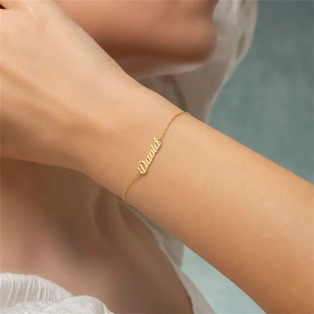 BowLift | Dainty Custom Name Bracelet