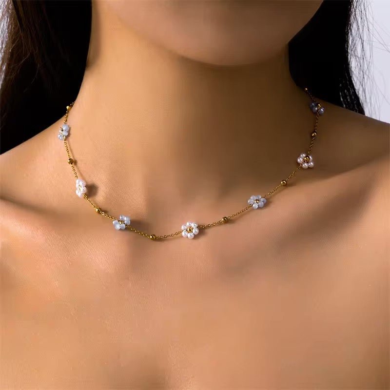 BowLift | Dainty Daisy Necklace & Bracelets
