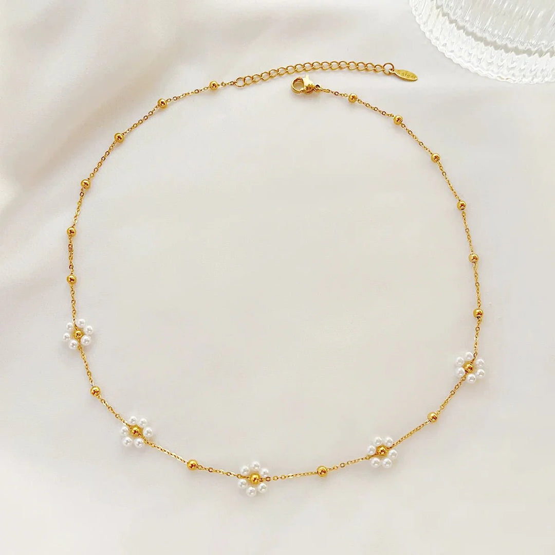 BowLift | Dainty Daisy Necklace & Bracelets