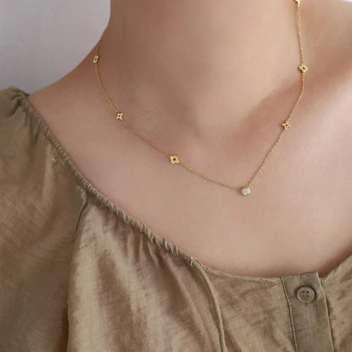 BowLift | Dainty Floral Diamond Centerpiece Necklace