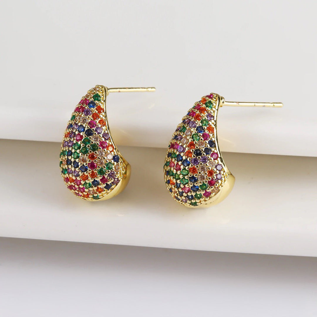 BowLift | Dainty Glimmering Diamond Teardrop Earrings