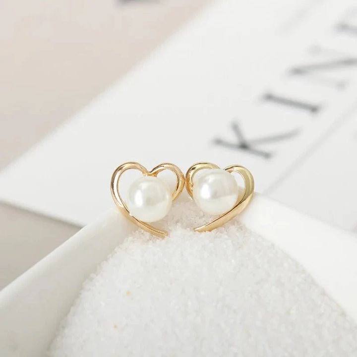BowLift | Dainty Gold Accented Heart Pearl Stud Earrings