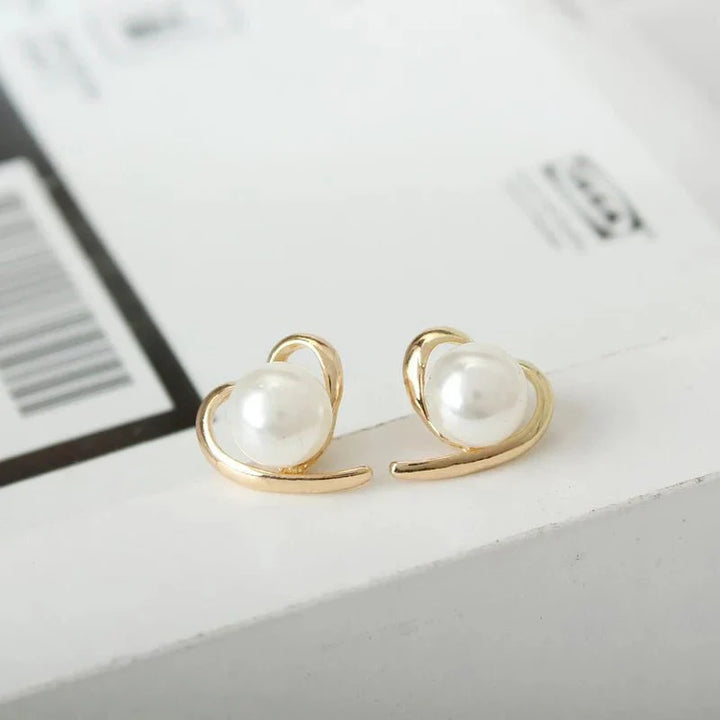 BowLift | Dainty Gold Accented Heart Pearl Stud Earrings
