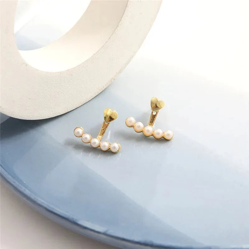 BowLift | Dainty Heart Pearls Earrings