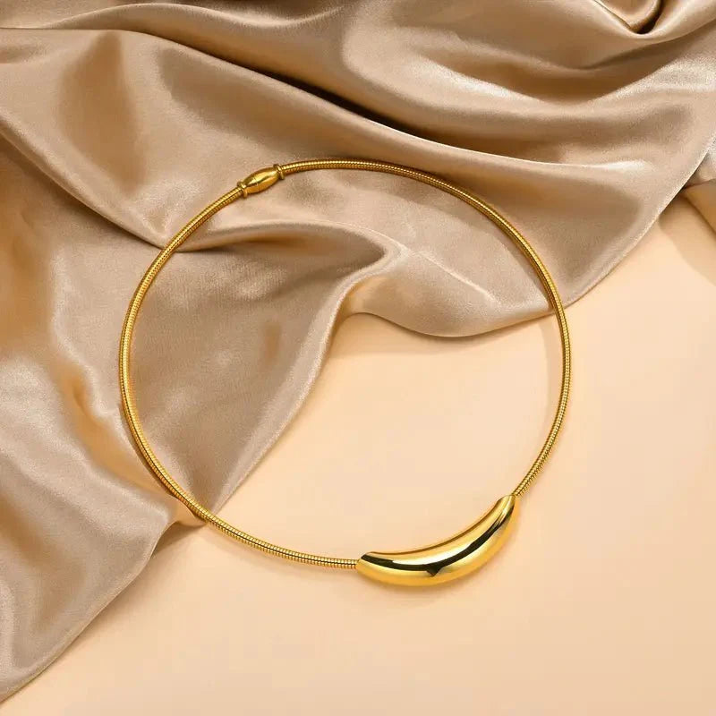 BowLift | Dainty Modern Curve Choker Necklace