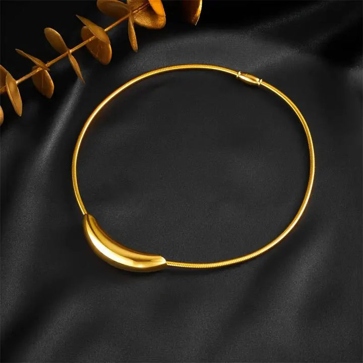 BowLift | Dainty Modern Curve Choker Necklace