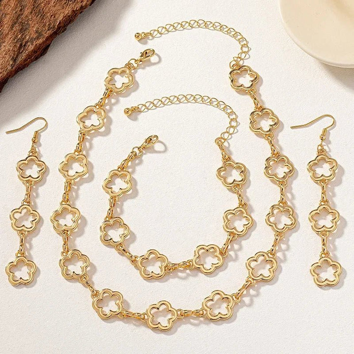 BowLift | Dainty Open Clover Choker Necklace, Bracelet, Earring Set