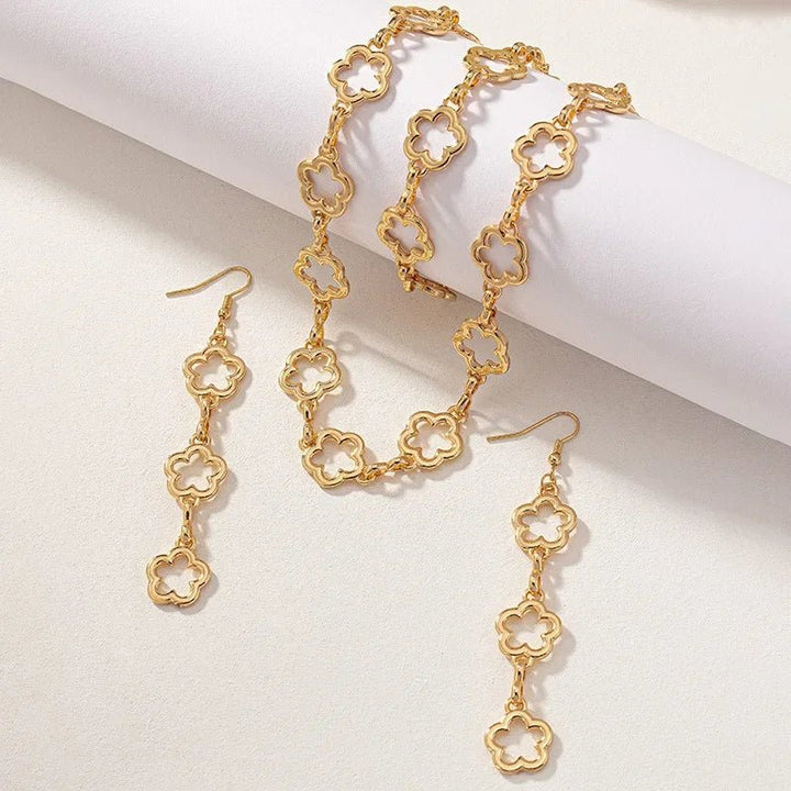 BowLift | Dainty Open Clover Choker Necklace, Bracelet, Earring Set