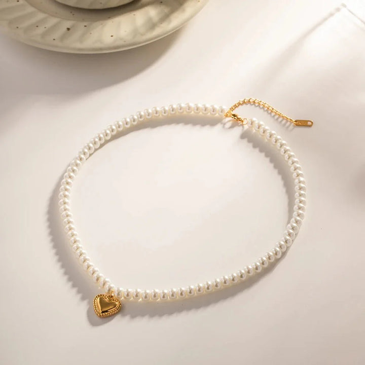 BowLift | Dainty Pearl Golden Heart Necklace