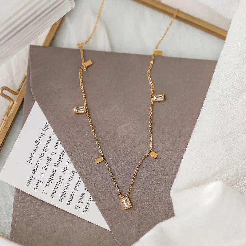 BowLift | Dainty Rectangle Diamond Choker
