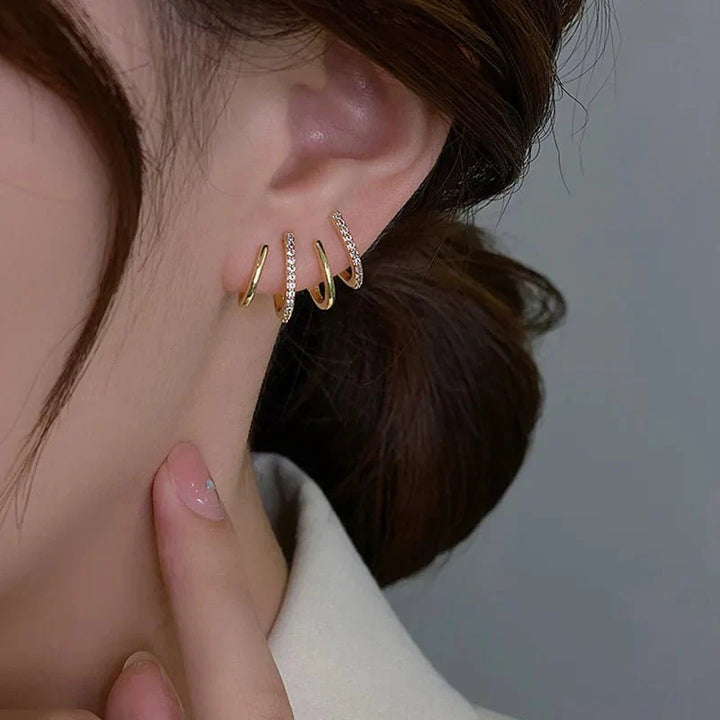 BowLift | Dainty Shimmering Claw Huggie Earrings