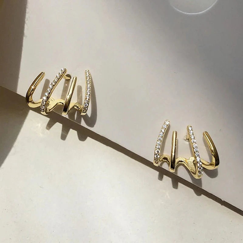 BowLift | Dainty Shimmering Claw Huggie Earrings