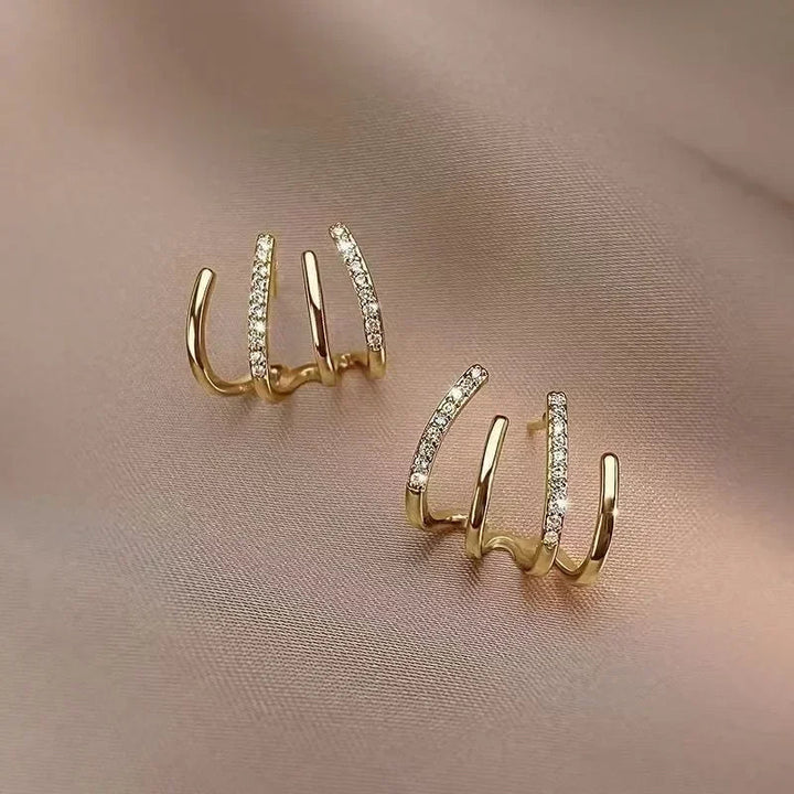 BowLift | Dainty Shimmering Claw Huggie Earrings