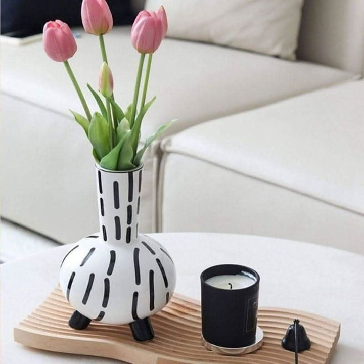 BowLift | HANAMI – Elegant ceramic vase for stylish spaces