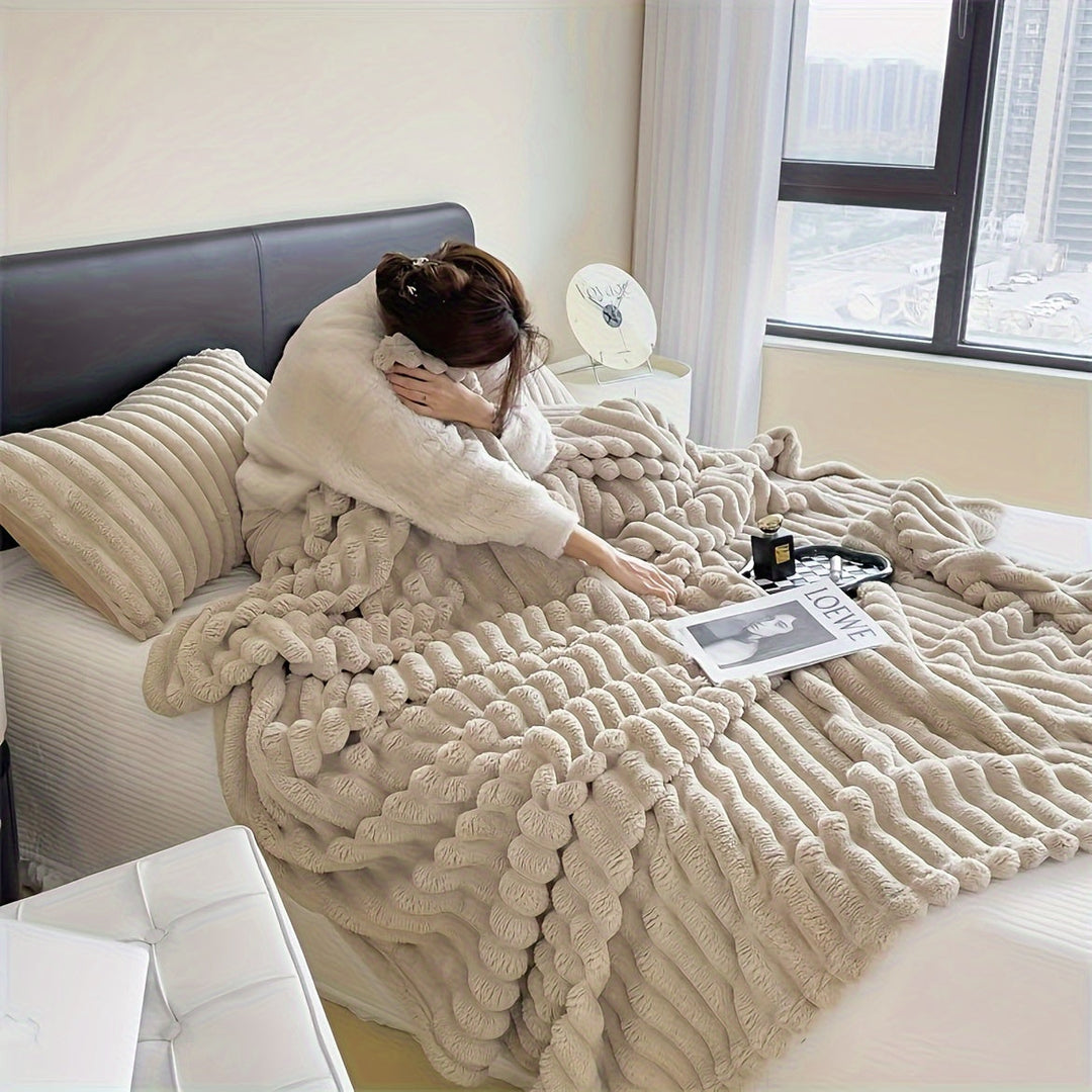 LuxeFleece – Elegant French Style Blanket for Comfort Bowlift