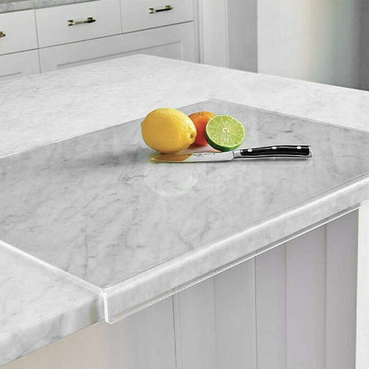 BowLift | Non-slip, transparent cutting board in acrylic