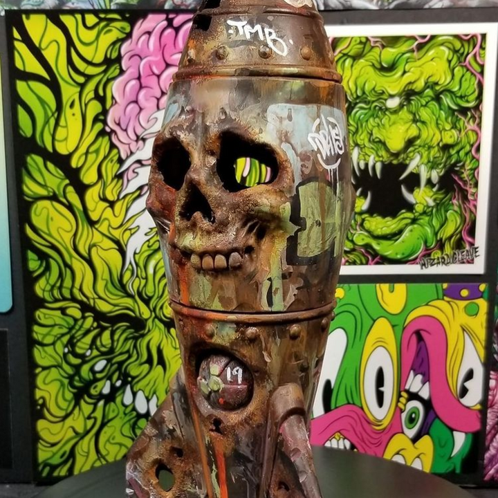 BowLift | The Skull Bomb - Small Nuclear Warhead Decor