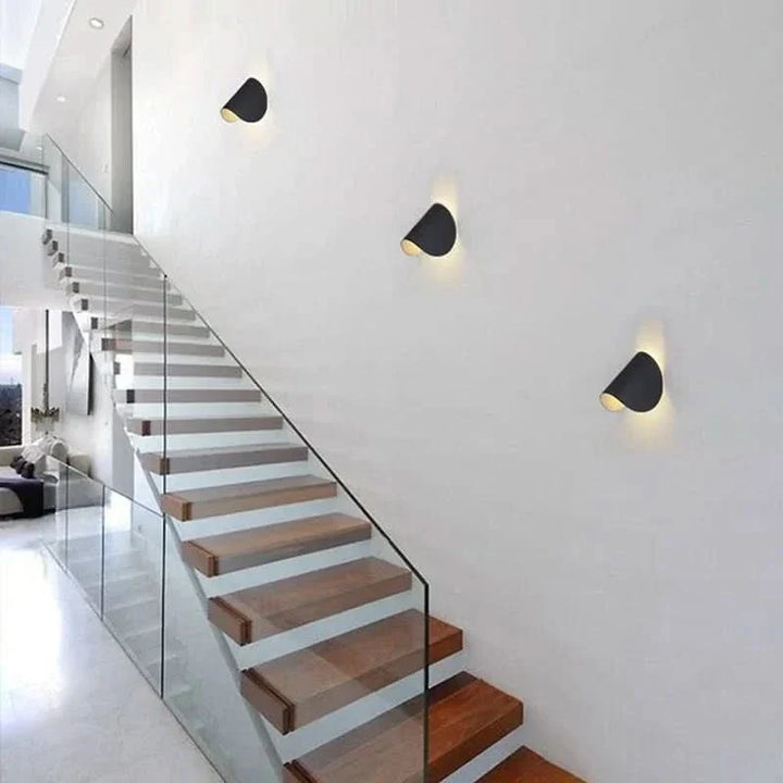 BowLift | Modern LED Wall Lamp – Minimalist Industrial Design