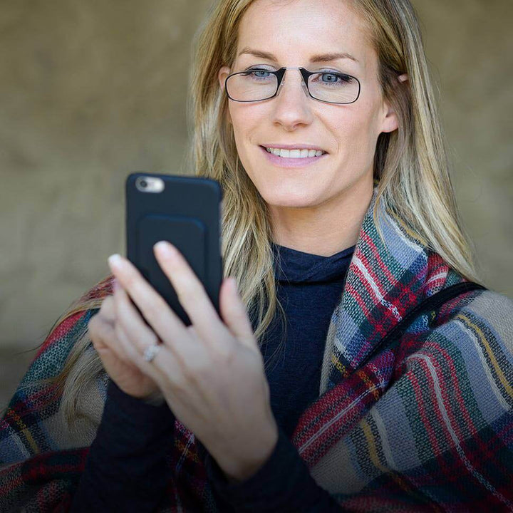 BowLift | Portable reading glasses