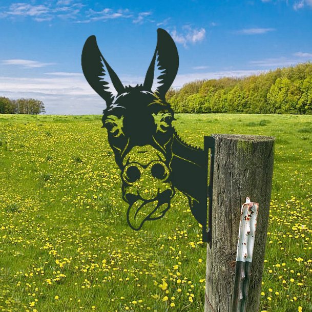 Outdoor Garden Farm Peeping Goat Metal Artwork Indoor Decoration | Bowlift