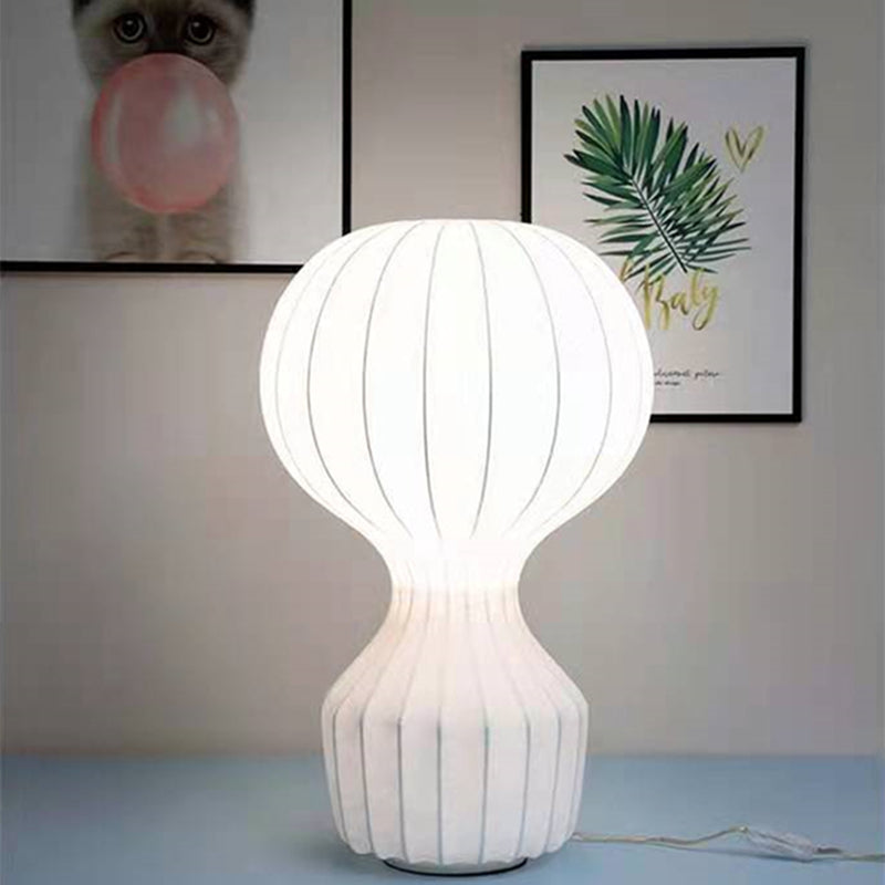 Deko Balloon Table Lamp – Elegant LED Lamp for Living Room and Bedroom | Bowlift