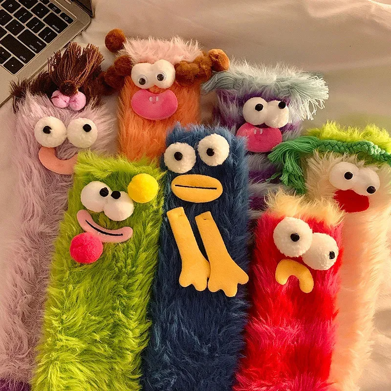 Cozy & fun plush socks | Bowlift