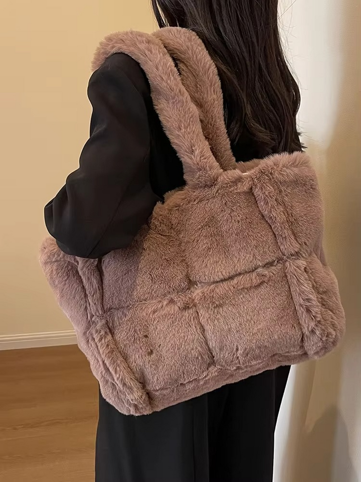 BowLift | Women's handbag made of soft plush with high capacity for winter