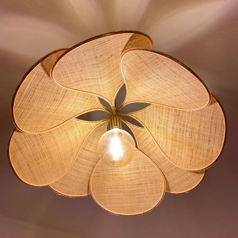 BowLift | Modern Hanging Lamp in the Shape of a Flower