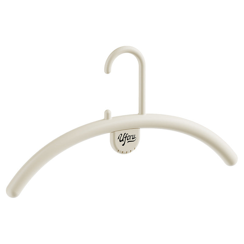 Plastic clothes hanger DD2518, shoulder-friendly