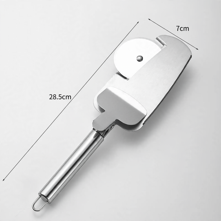 Pizza cutter and cake tool set
