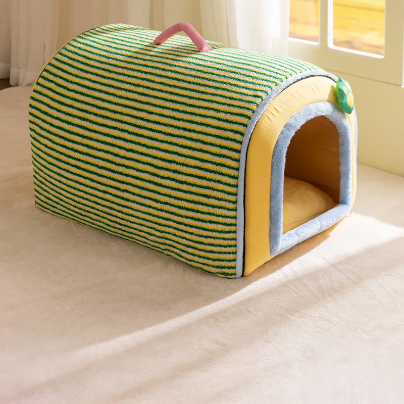 Curved pet bed for large dogs and cats