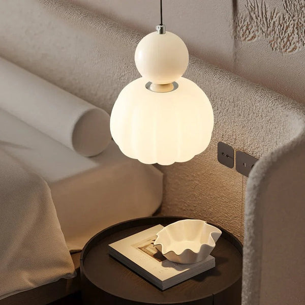 BowLift | Art Deco Pendant Lamp in Cream Shade – Style and Sophistication