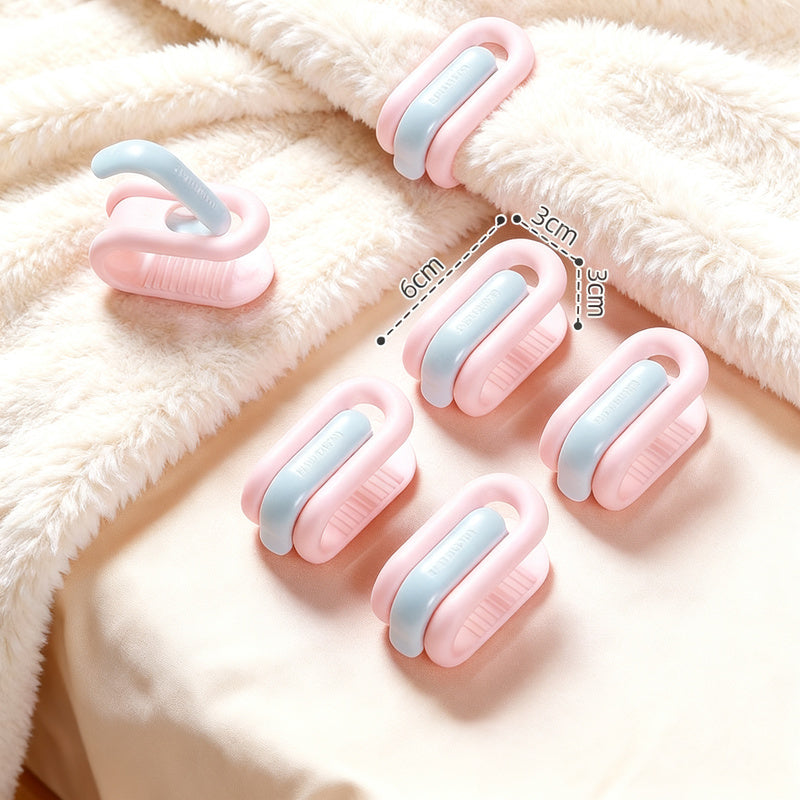 Duvet clips without needles