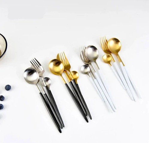 BowLift | LUXURIOUS STAINLESS STEEL 24-PIECE GOLD-SILVER CUTLERY SET