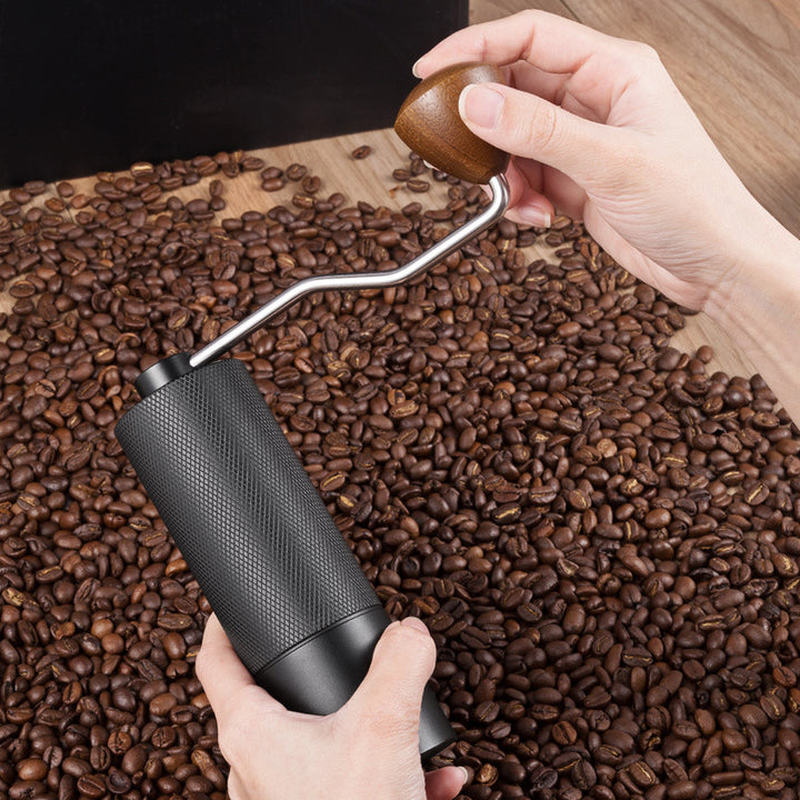 Hand coffee grinder with steel core, luxury design