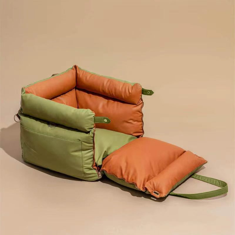 Car seat and travel bed for dogs, washable