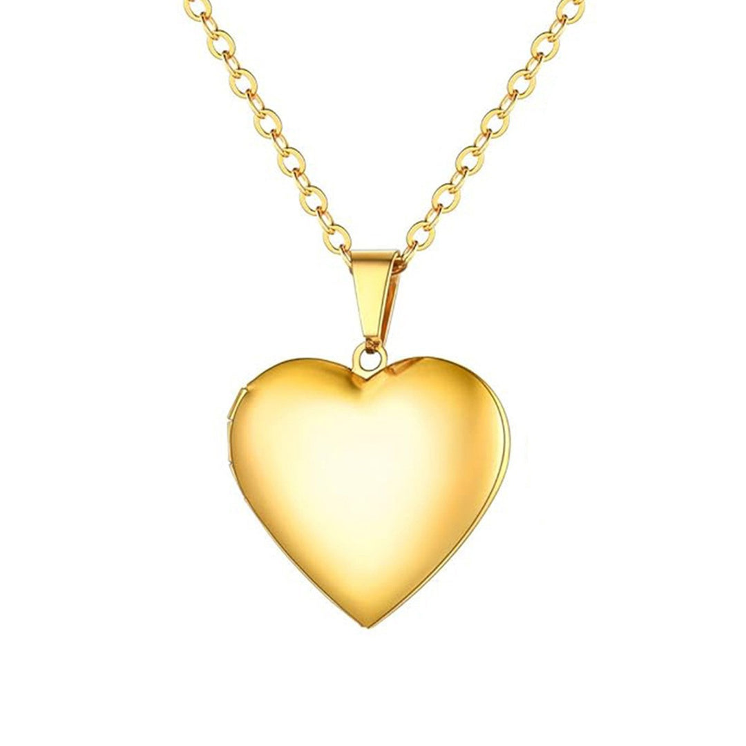 Heart necklace with opening function