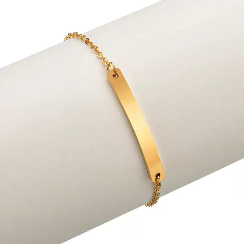 Stainless steel bracelet with geometric design