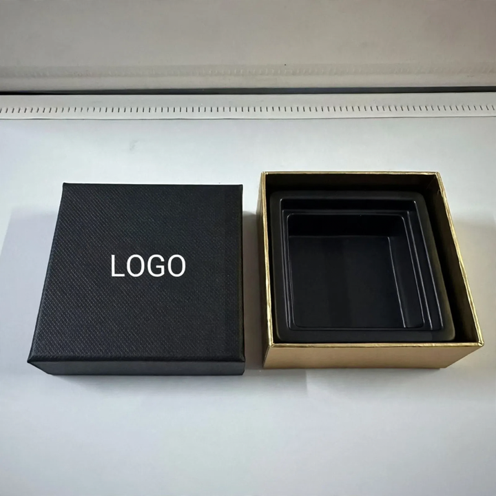 Cardboard jewelry box with embossing