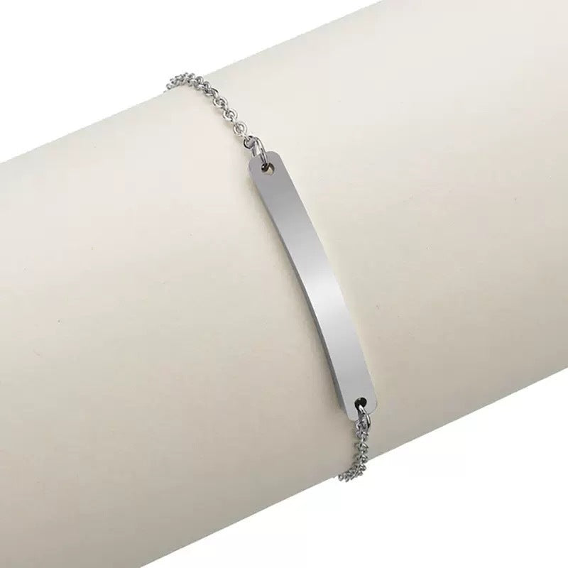 Stainless steel bracelet with geometric design