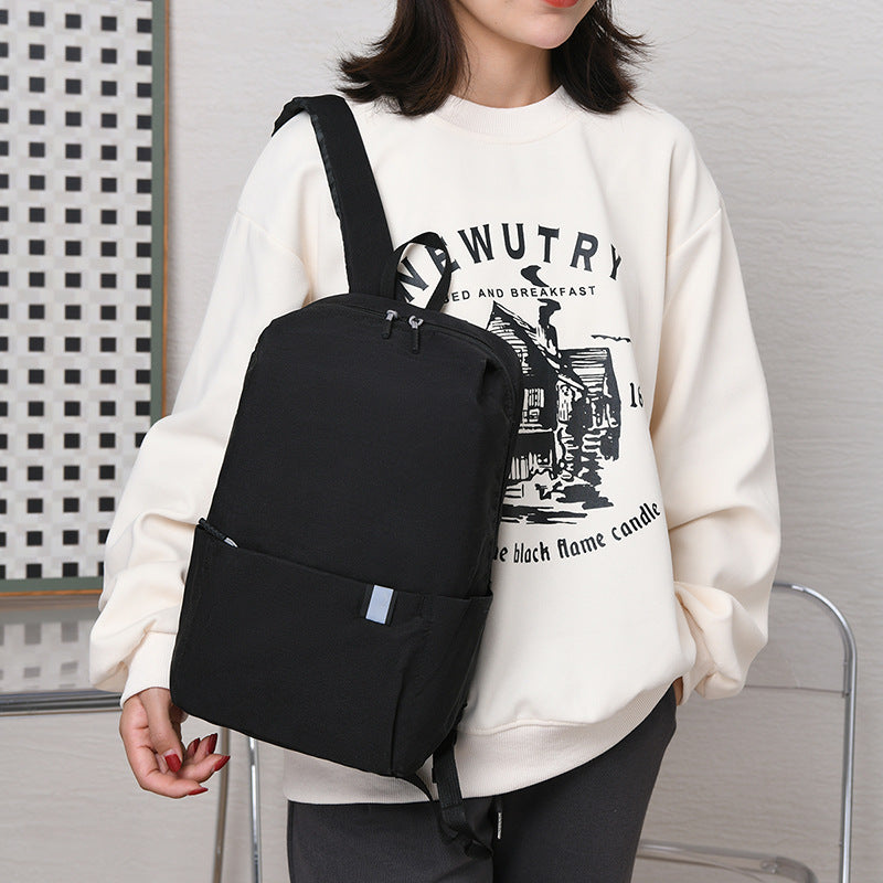 Lightweight backpack made of Oxford fabric, up to 20 L