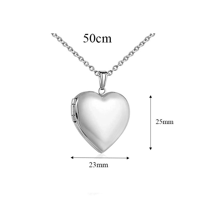 Heart necklace with opening function